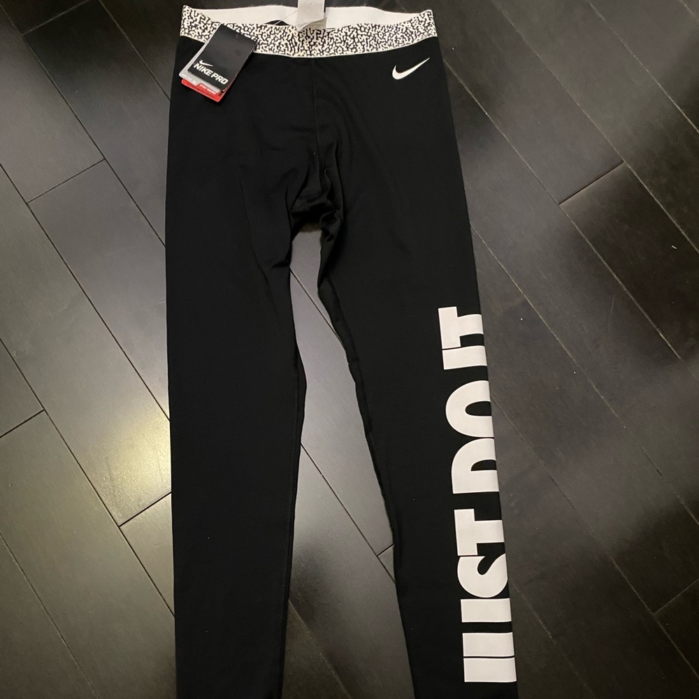 Nike Pro Leggings NWT